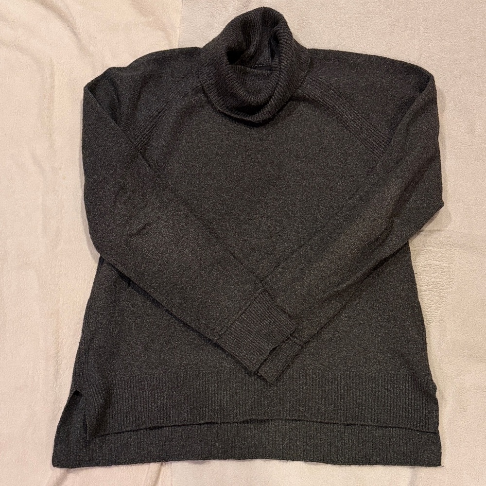 Tahari Women’s Dark Gray Turtleneck Sweater